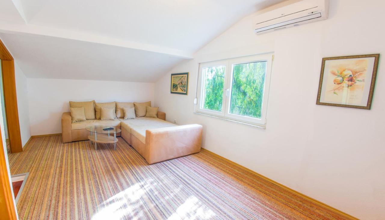 Holiday Home Narona Mostar Exterior foto